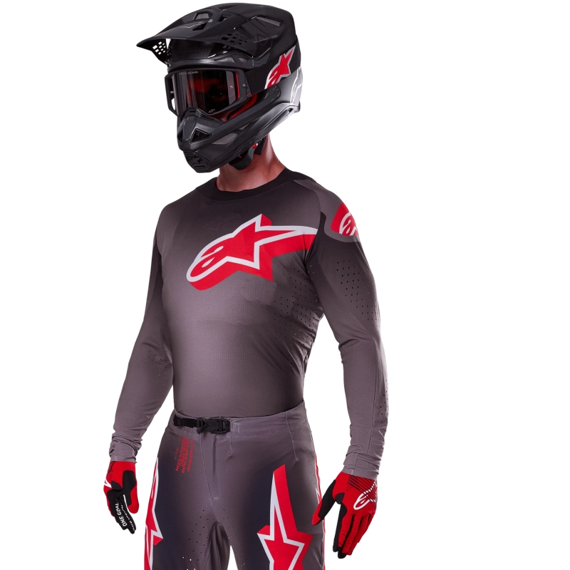 3760625-1407_F-S-TECH-LIPAN_4F575ED5-EEF1-4149-8E88-485C9D41C027.PNG_RESULTAT